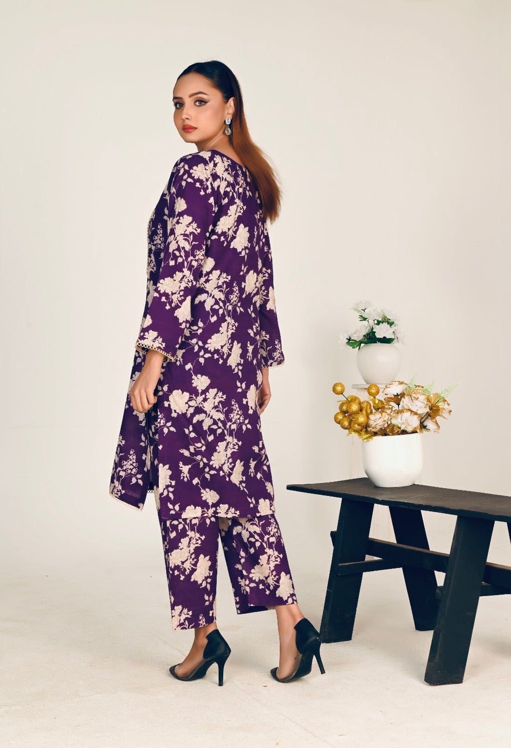 Jaan Collection Women's Printed Slub Khaddar 2-Piece Shirt and Trouser Set